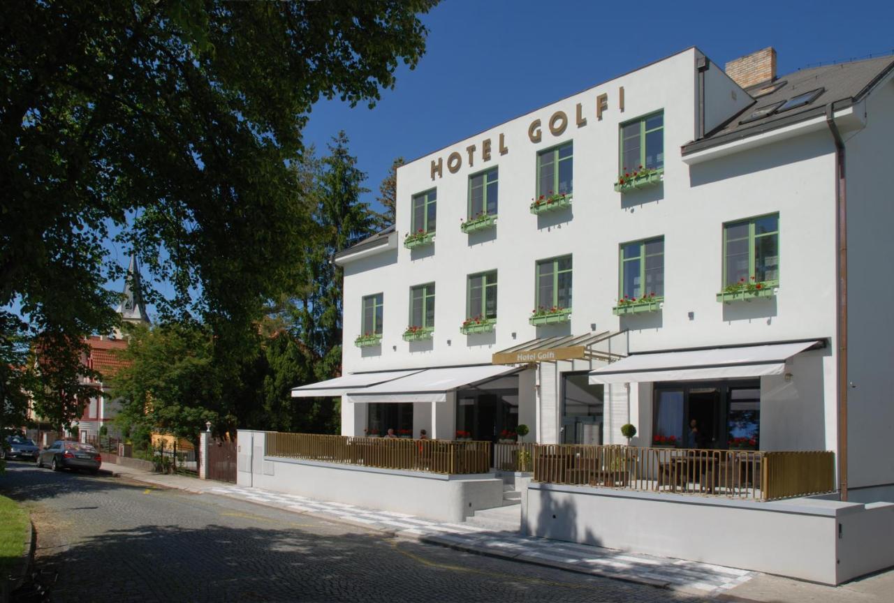 Hotel Golfi Podebrady Exterior photo